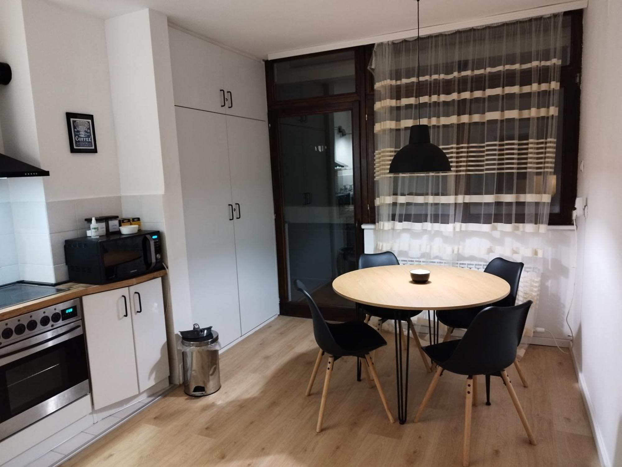 Home Apartment Ni Buitenkant foto